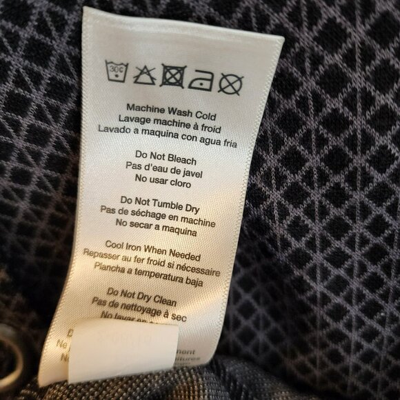 Merrell Cowl Neck Pullover Top M | Poly/Rayon‎ | Black Gray Geo | Stretch - Picture 5 of 7